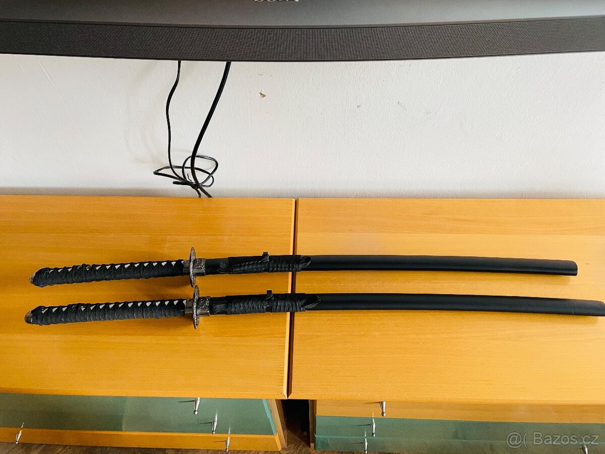 Samurajsky meč dekorace maketa 2kusy se stojanem - 4