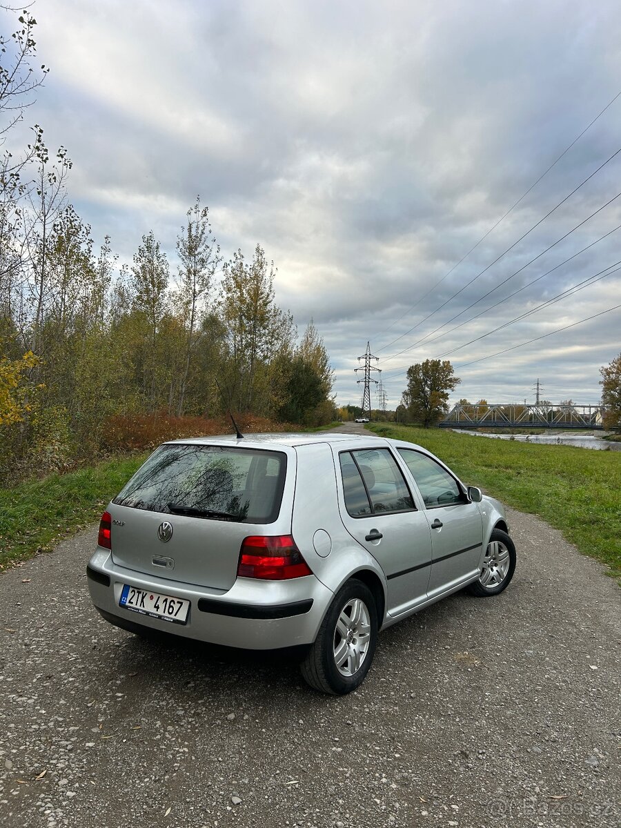 Golf 4 1.6 77kw 2002 nájezd 150tkm - 4