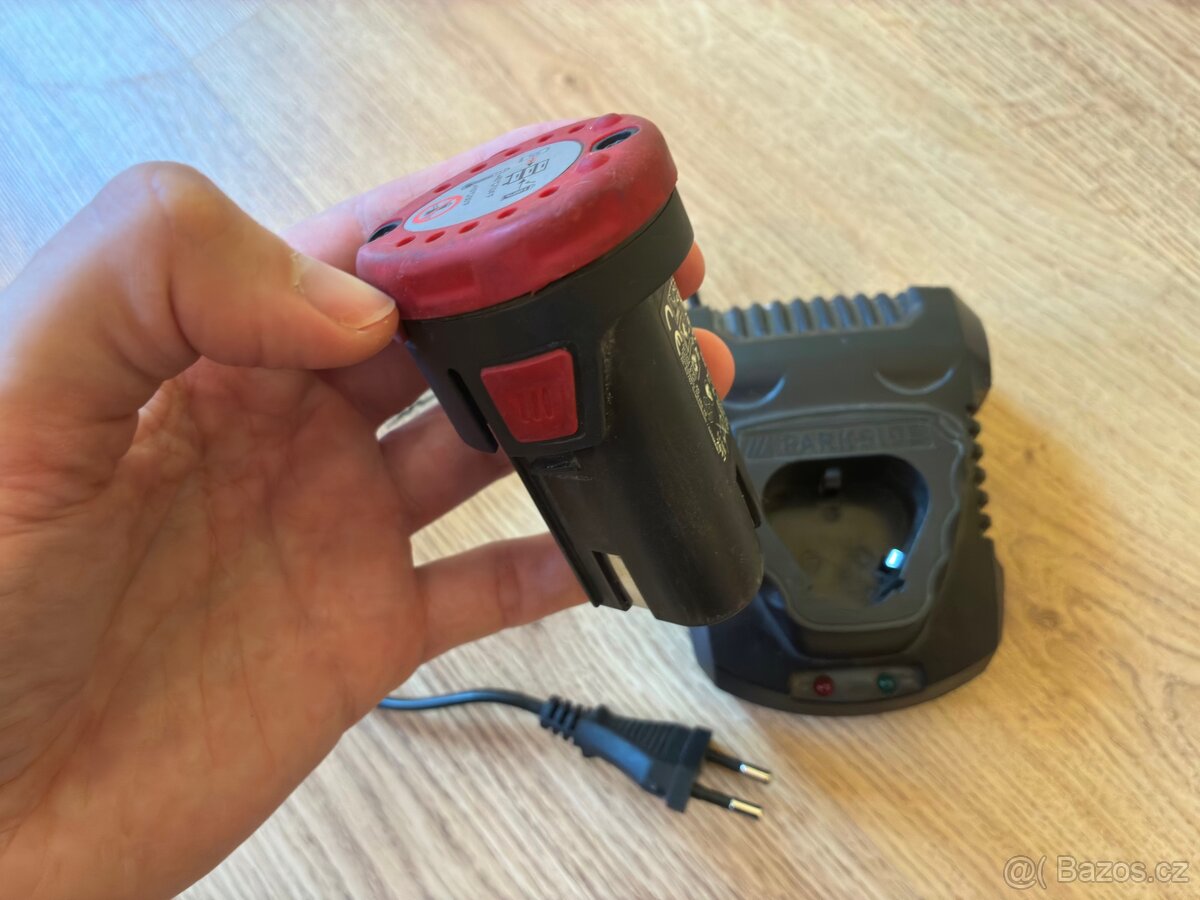 PARKSIDE baterie a nabíječka 12V - 4