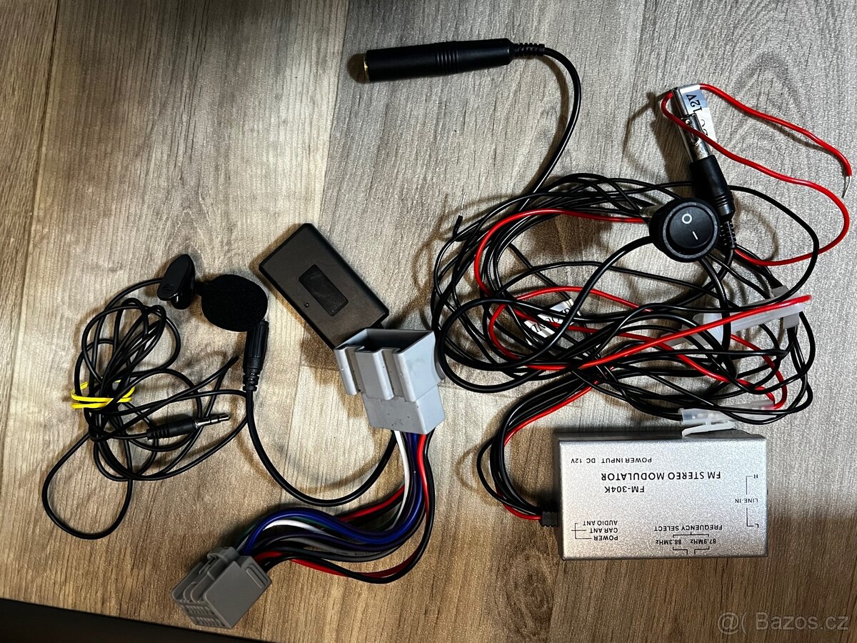 AUX IN VOLVO•BLUETOOTH• FM MODULÁTOR CINCH - 4