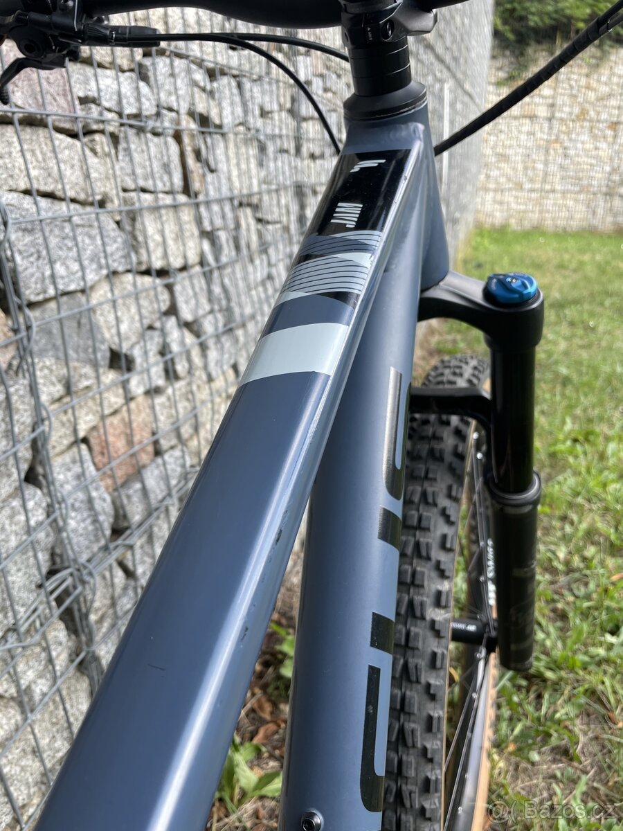 celoodpružené horské kolo Focus Jam - 4