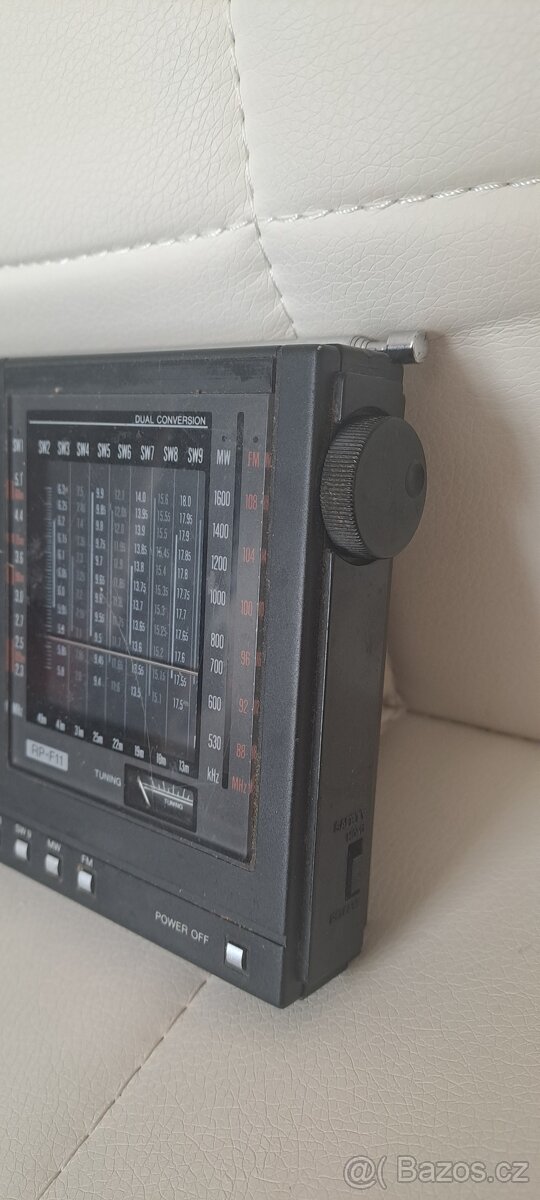 Retro rádio TOSHIBA - 4