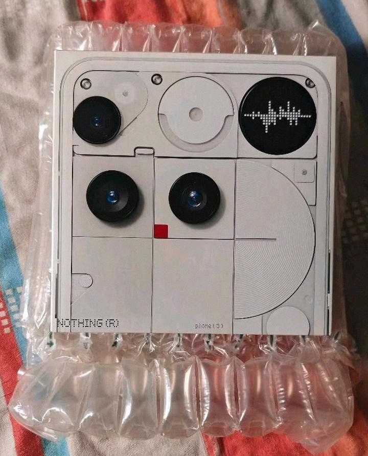 Nothing Phone (3) - 4