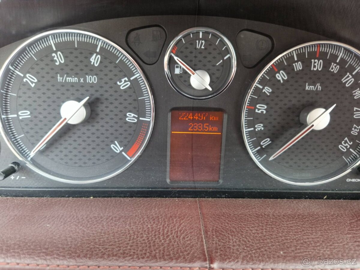 Peugeot 407 Coupe - 4