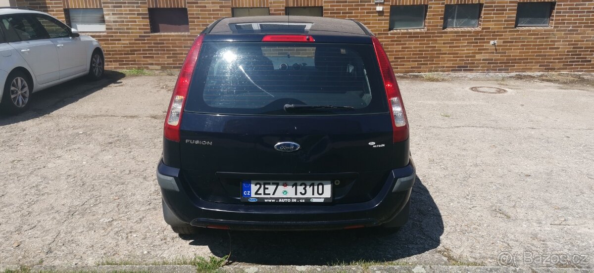 Ford Fusion - 4