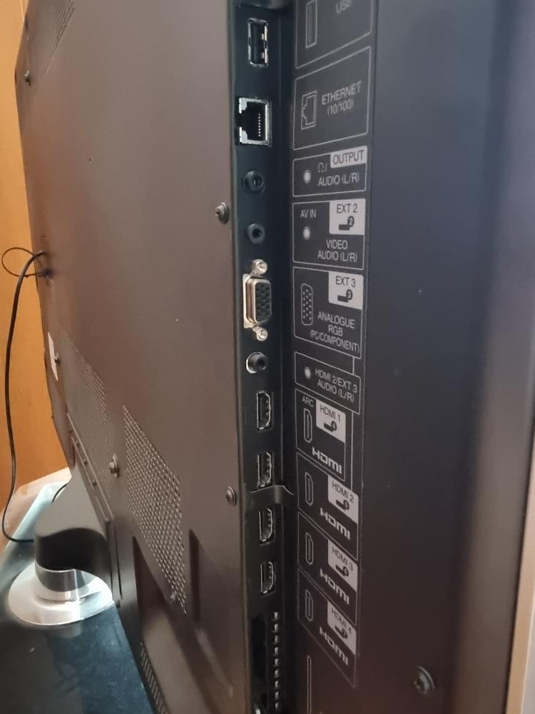 SLEVA TV Sharp LC-46LE814E - 4