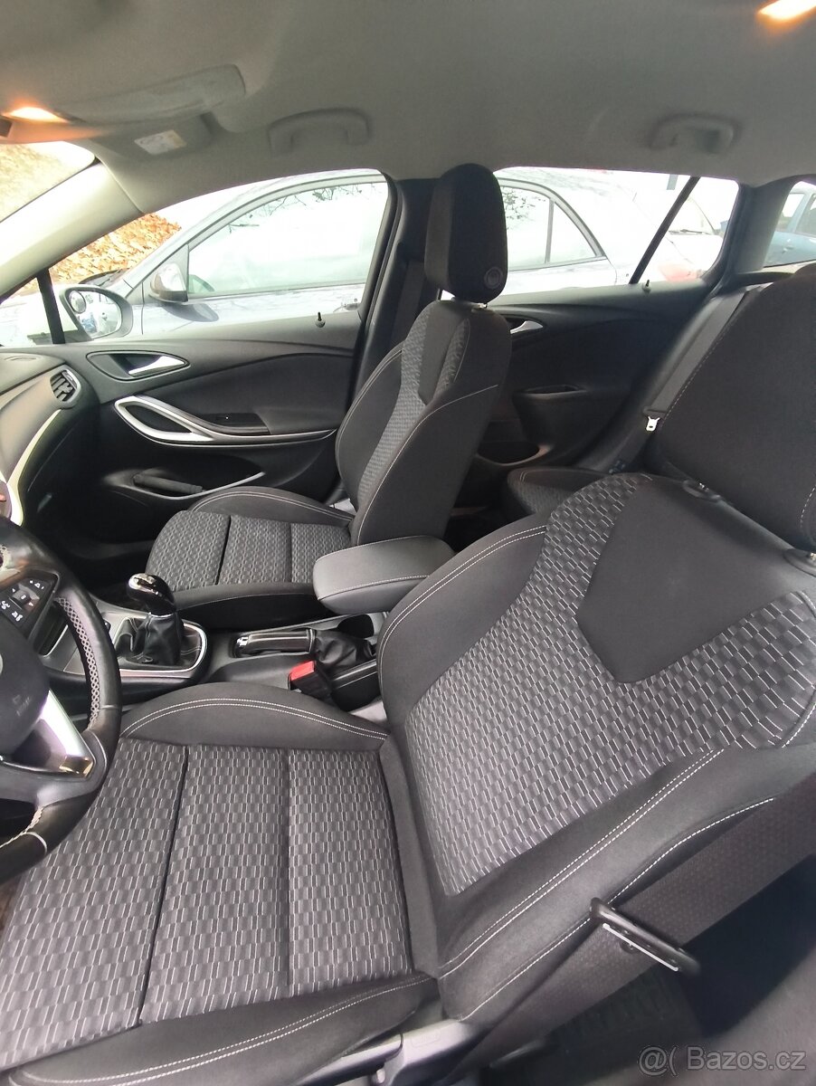 Opel astra K ST 2019 - 4