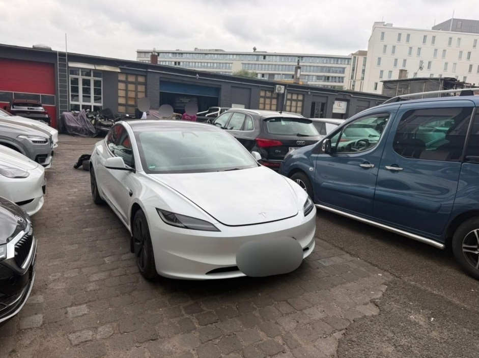 Tesla Model 3 HIGHLAND AWD Long Range - 1925 - 4