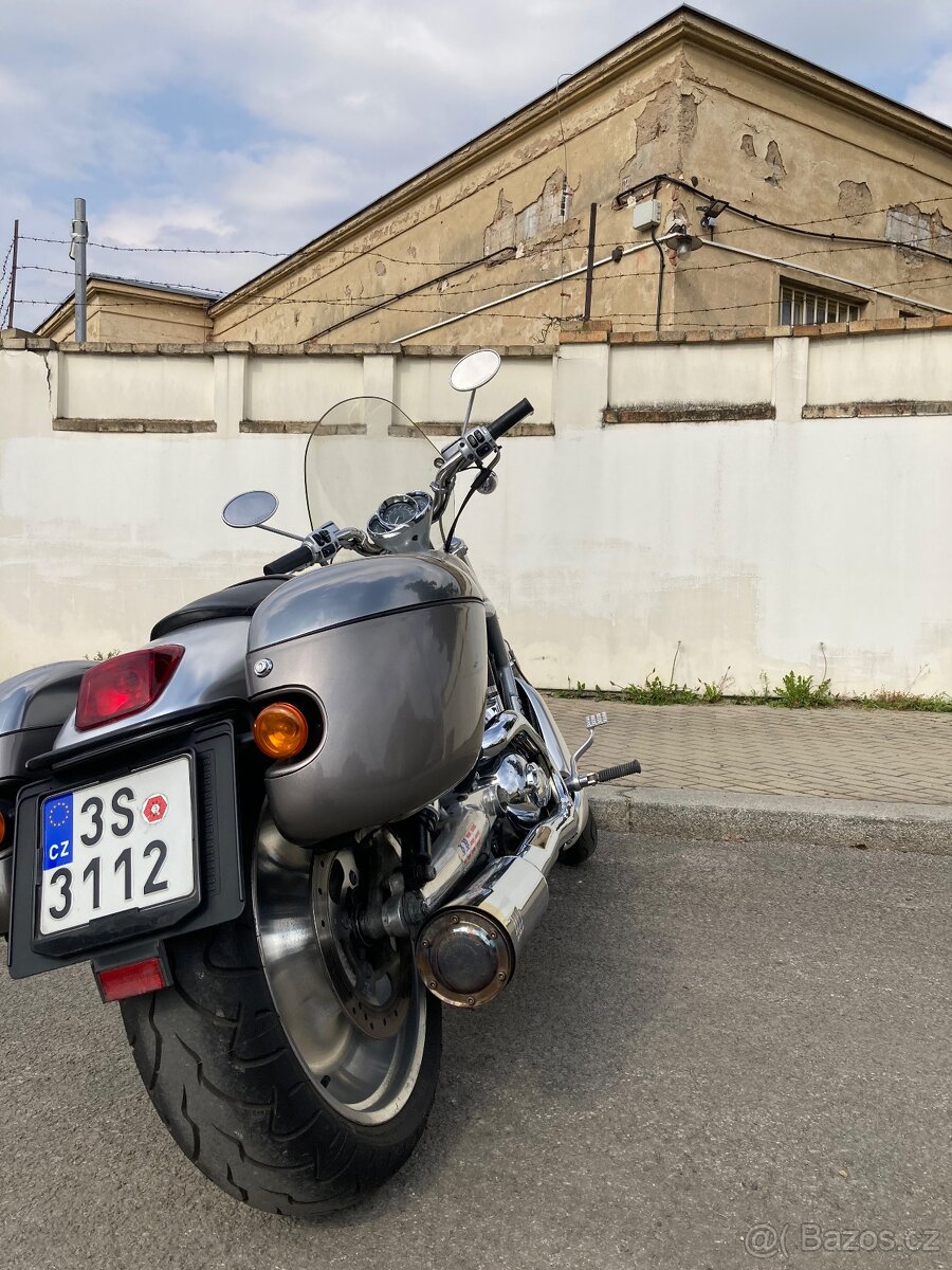 Harley Davidson V rod - 4