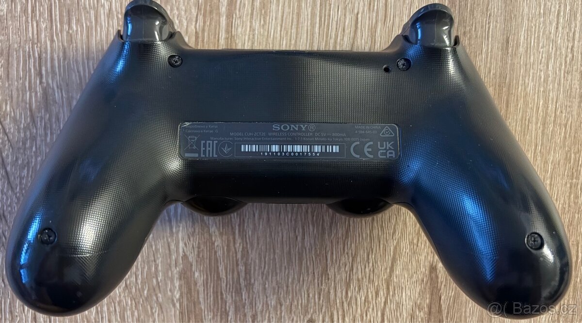 PlayStation 4 Pro 1TB CUH-7116B - 4