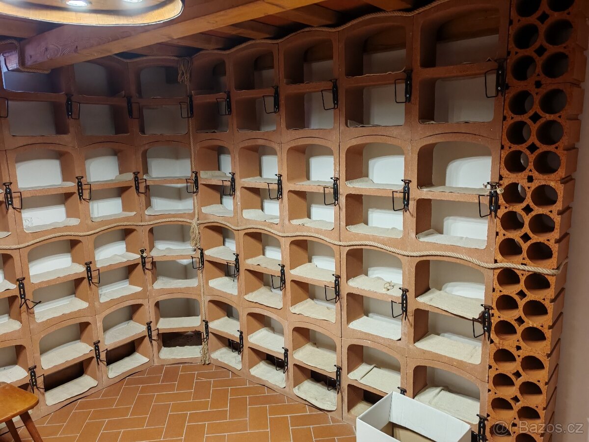 Regál na víno Standard červený - 4