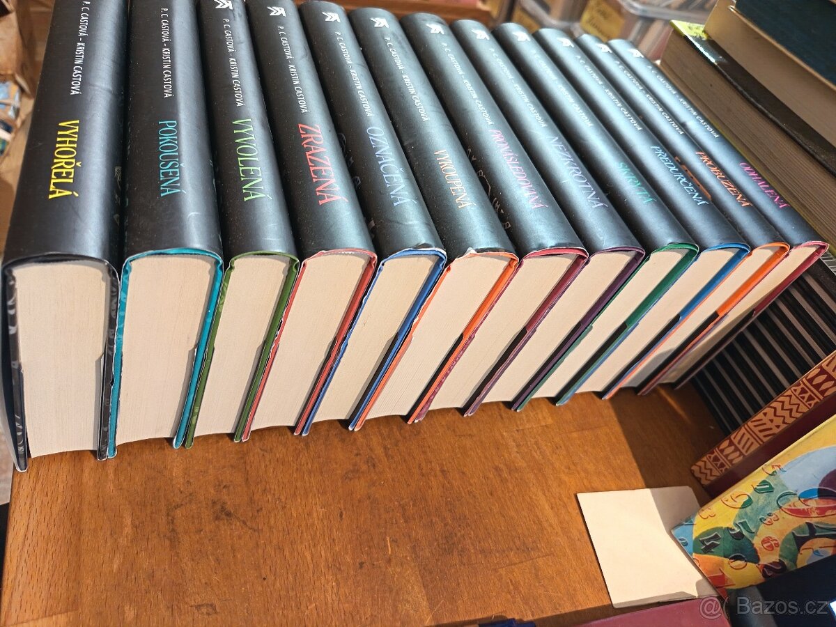 Škola noci 1-12 díl. , P.C. Castová - 4