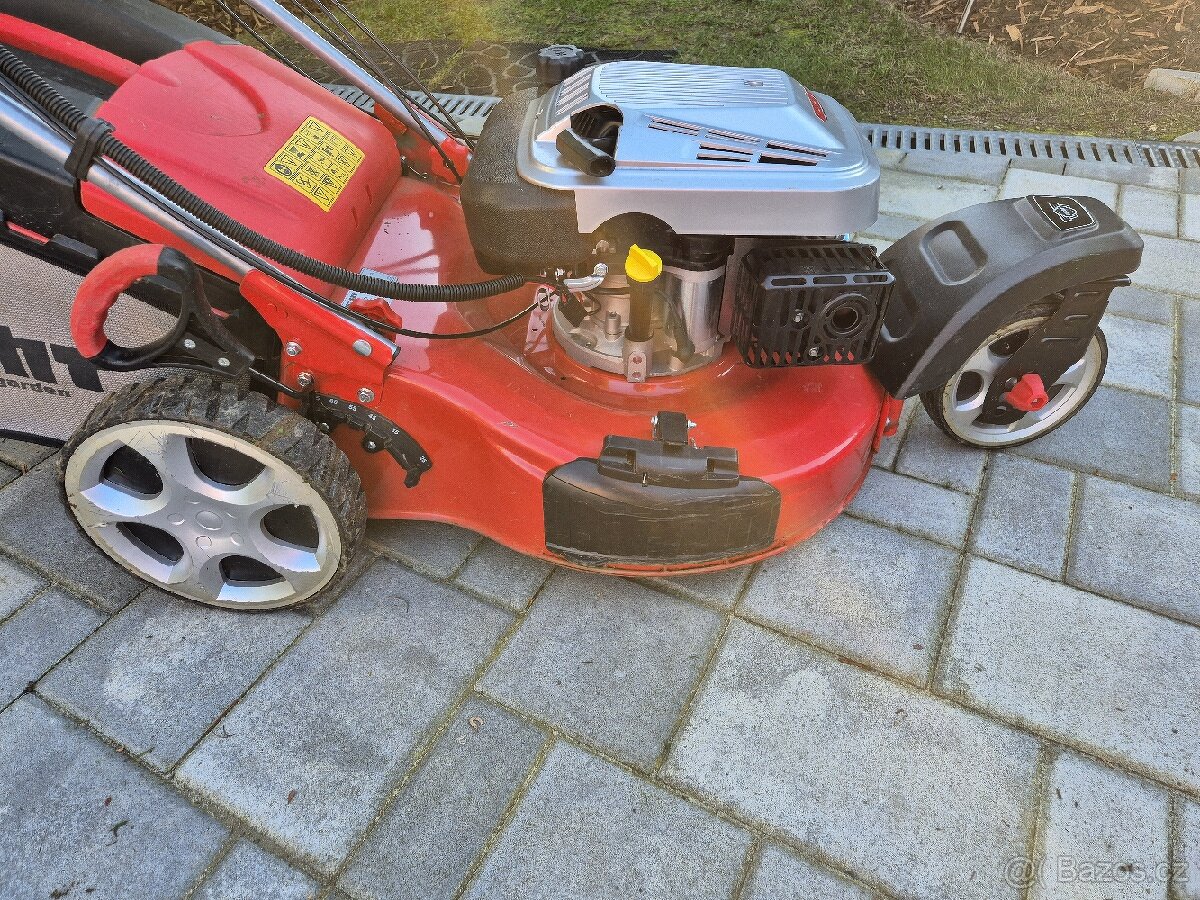 Sekačka s pojezdem - HECHT 5563 SXE 5 in 1
- 4