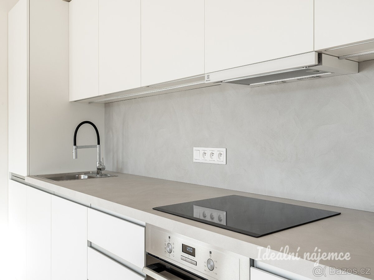 Pronájem bytu 2+kk, Dagmar Burešové, Žižkov, 25900 Kč/měs, 6 - 4