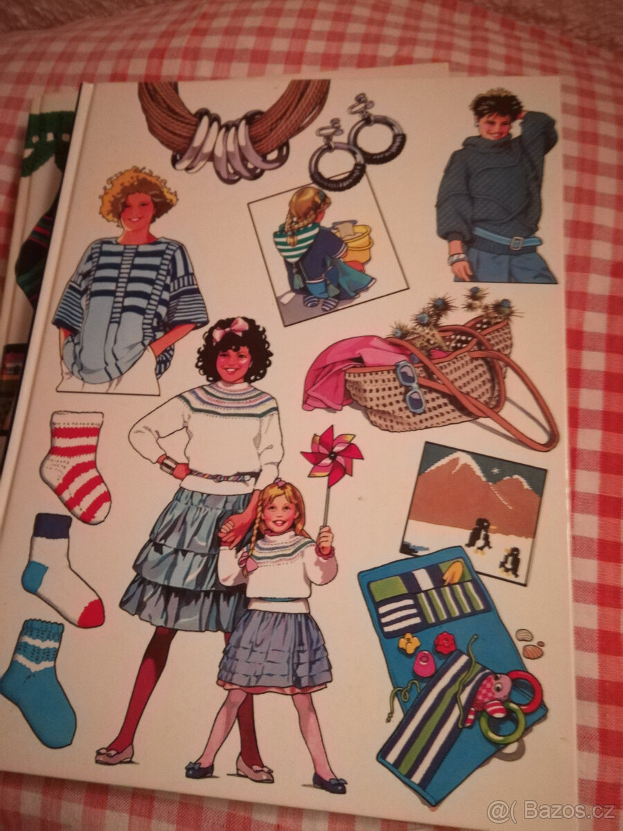 Prodám 4 knihy A 4 v NJ - šití, pletení, střihy - 4