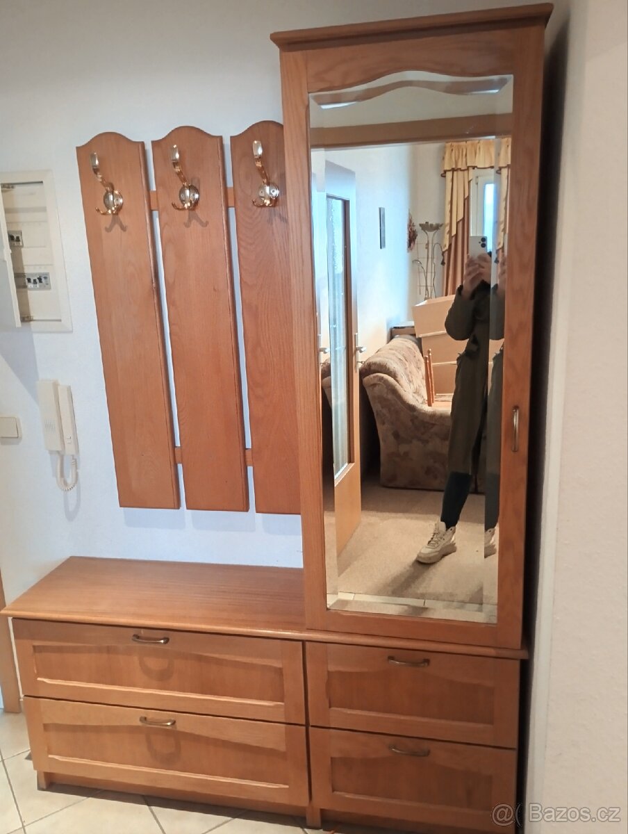 Předsíň/předsíňová sestava skříňka masiv dřevěná - 4