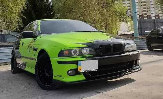 Řasy na světlometech BMW E39 - 4