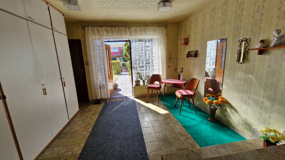 Prodej domu s terasou, garáží S výhledem na Lysou horu. - 4