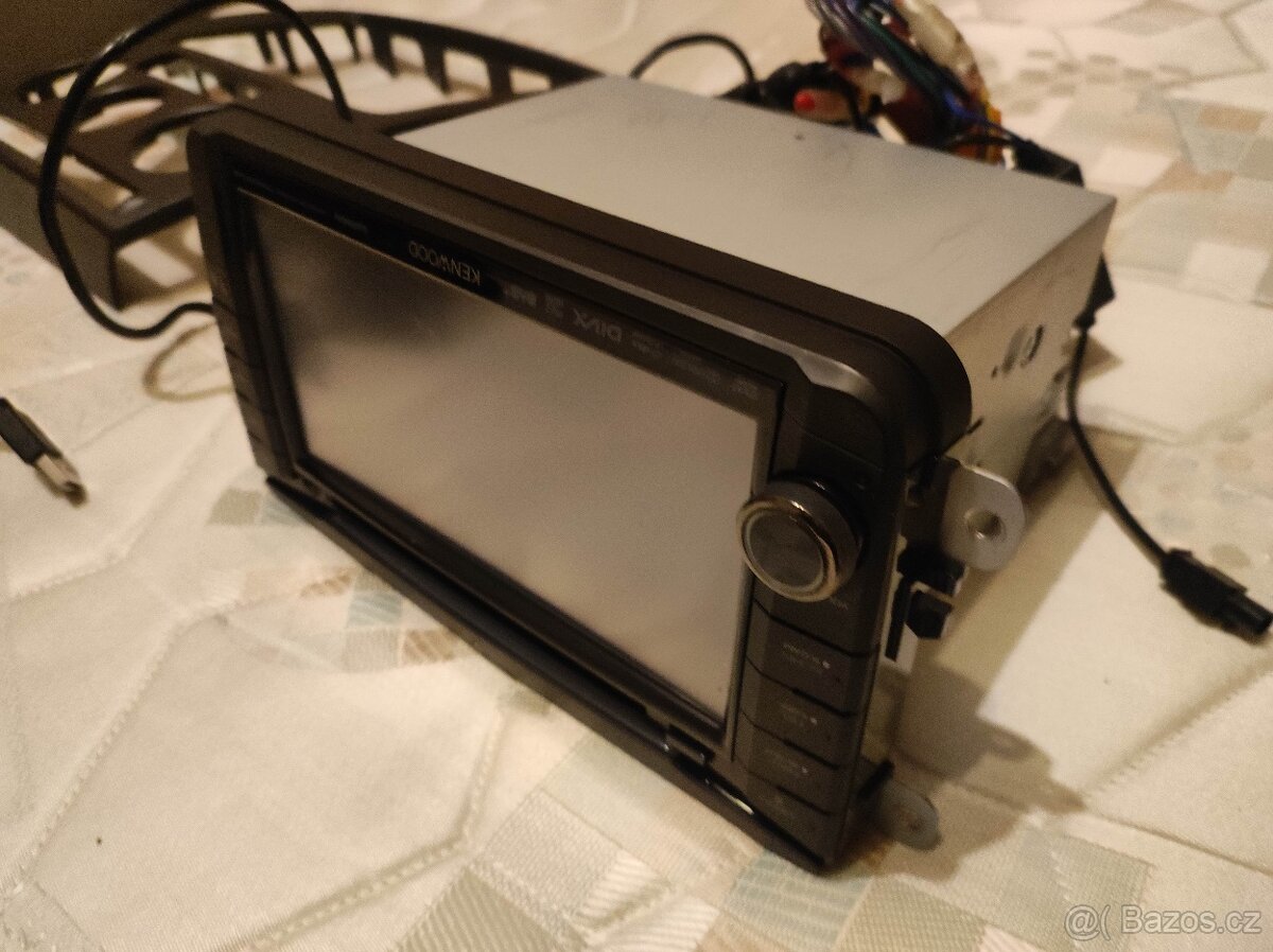 Autorádio Kenwood +Oktaviá 2 ramecek - 4