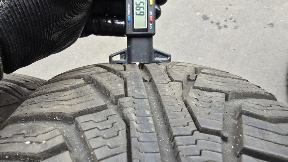 Zimní pneu 205/55/16 Uniroyal - 4