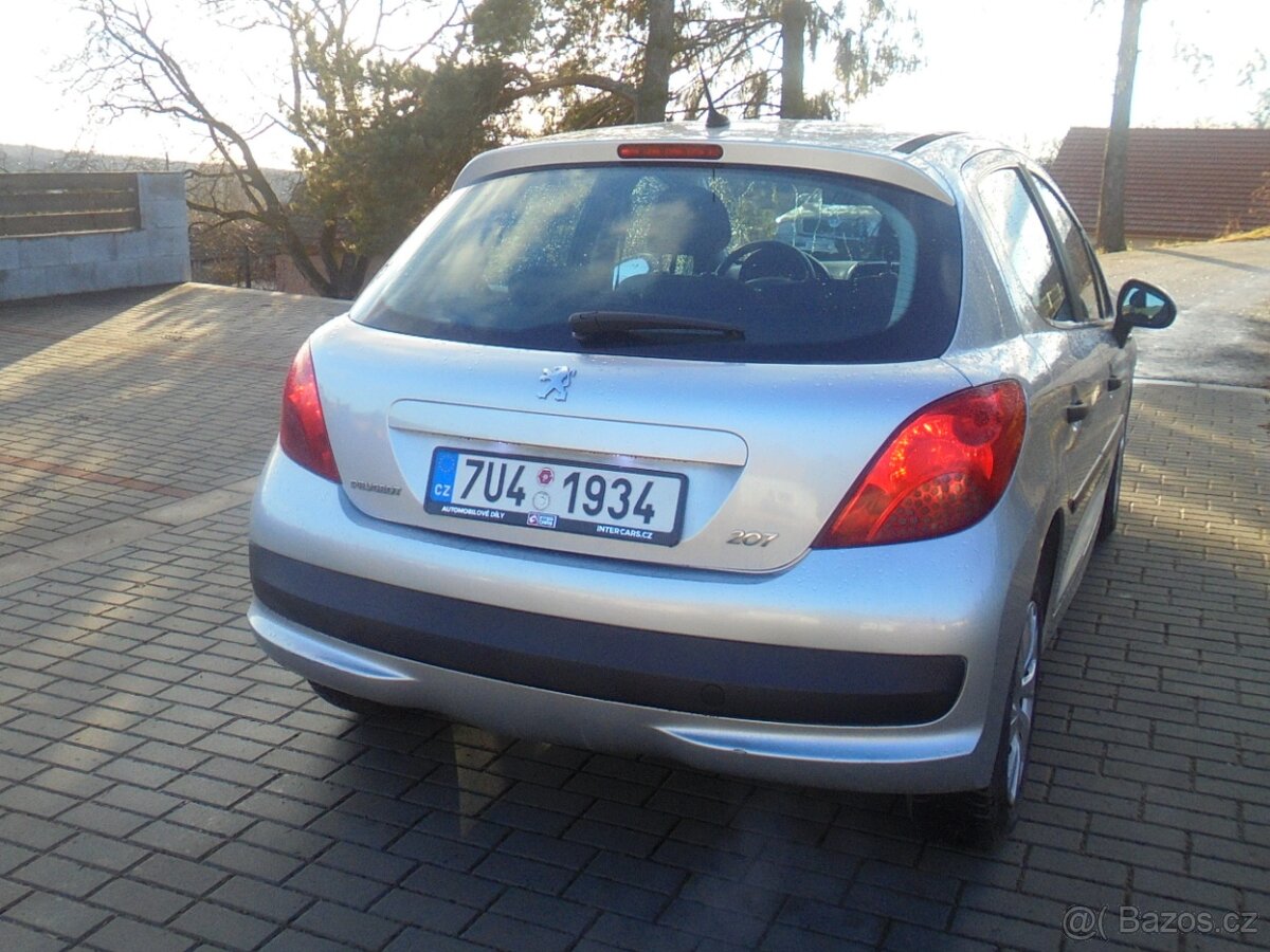PEUGEOT 207 - 4