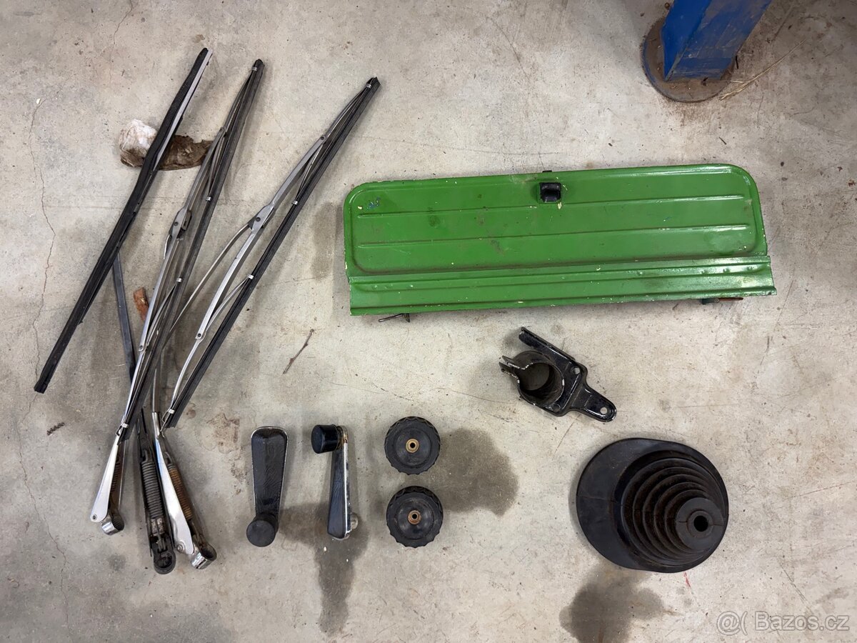 Směs dílů ARO 240 - 4