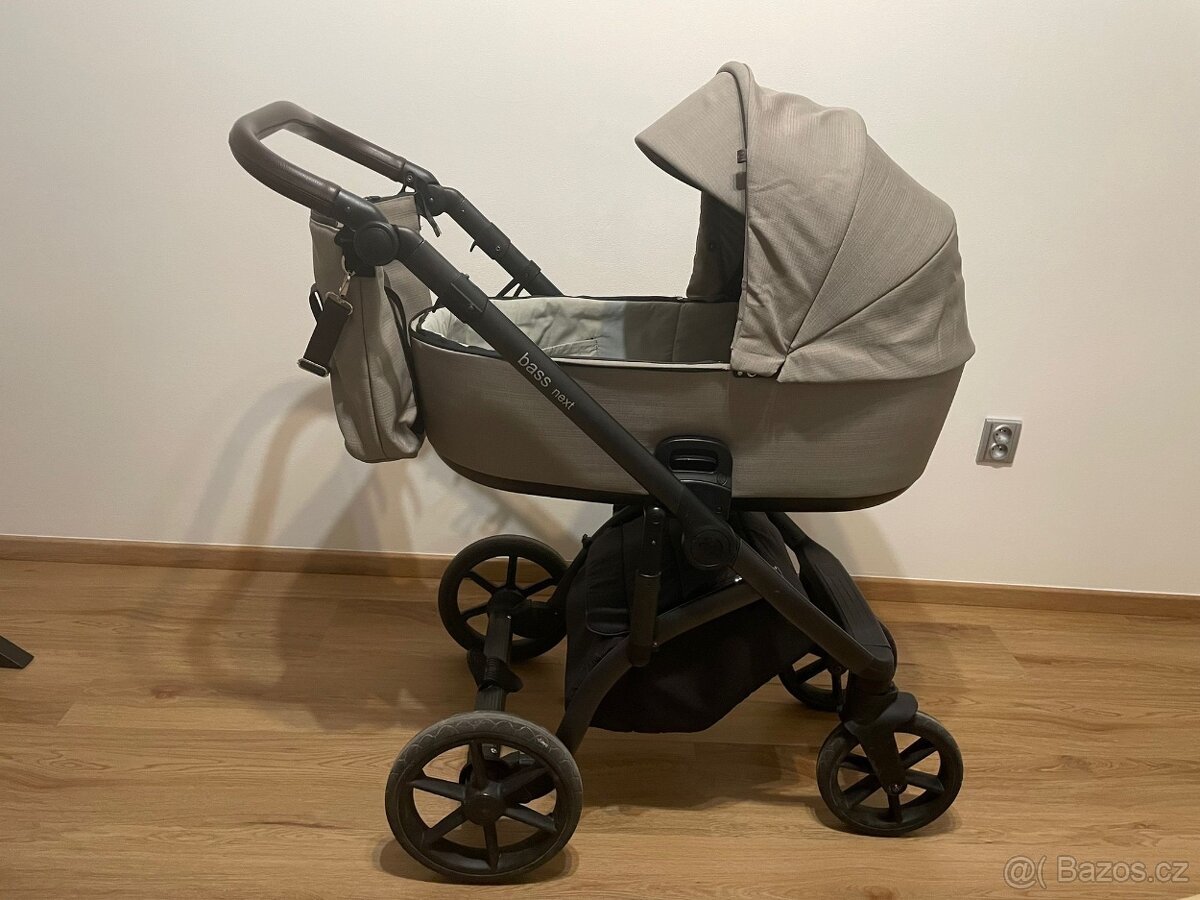 Prodám kočárek Roan bass next - 4