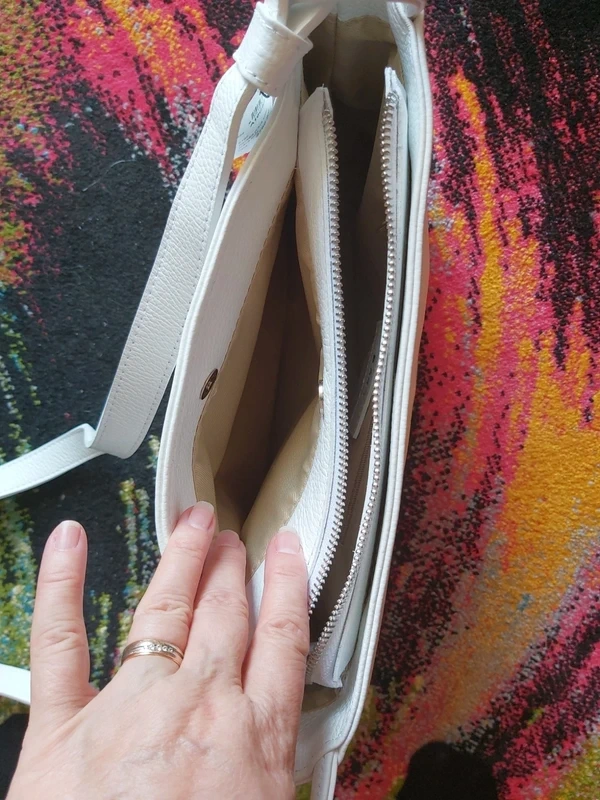 super bílá kožená kabelka Kara - 4