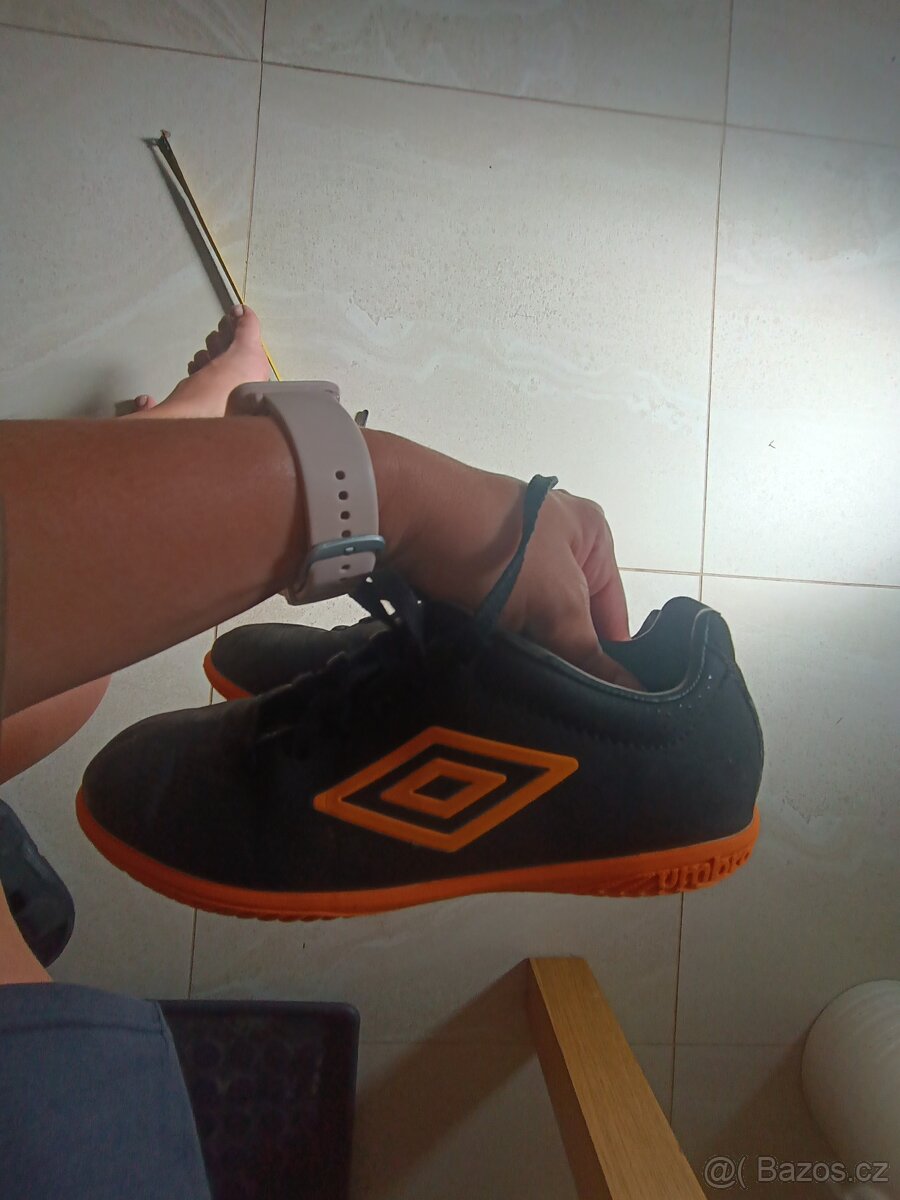 Sálovky Umbro vel.34 - 4