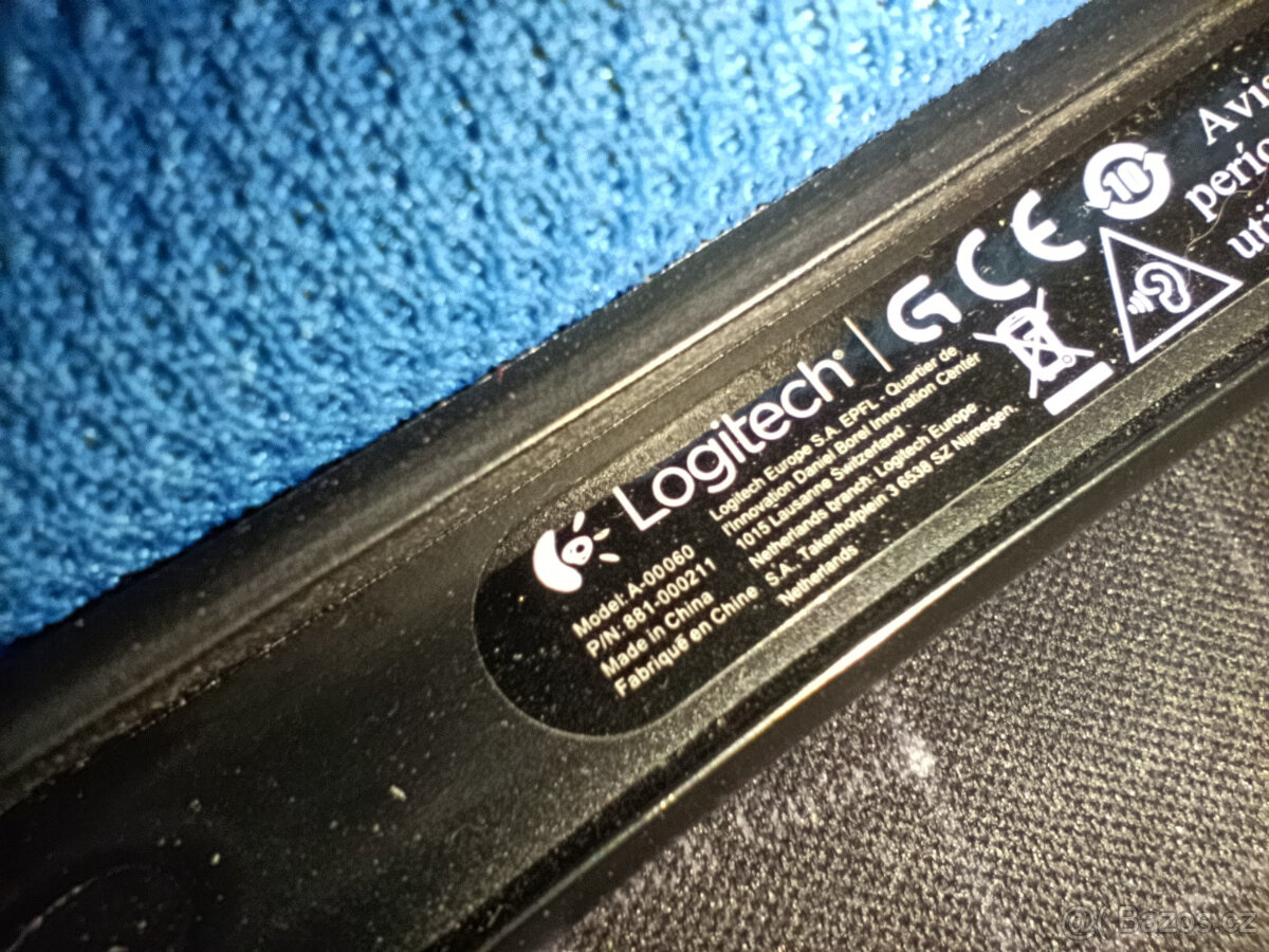 Herní sluchátka Logitech (model A-00060) – klasický herní he - 4