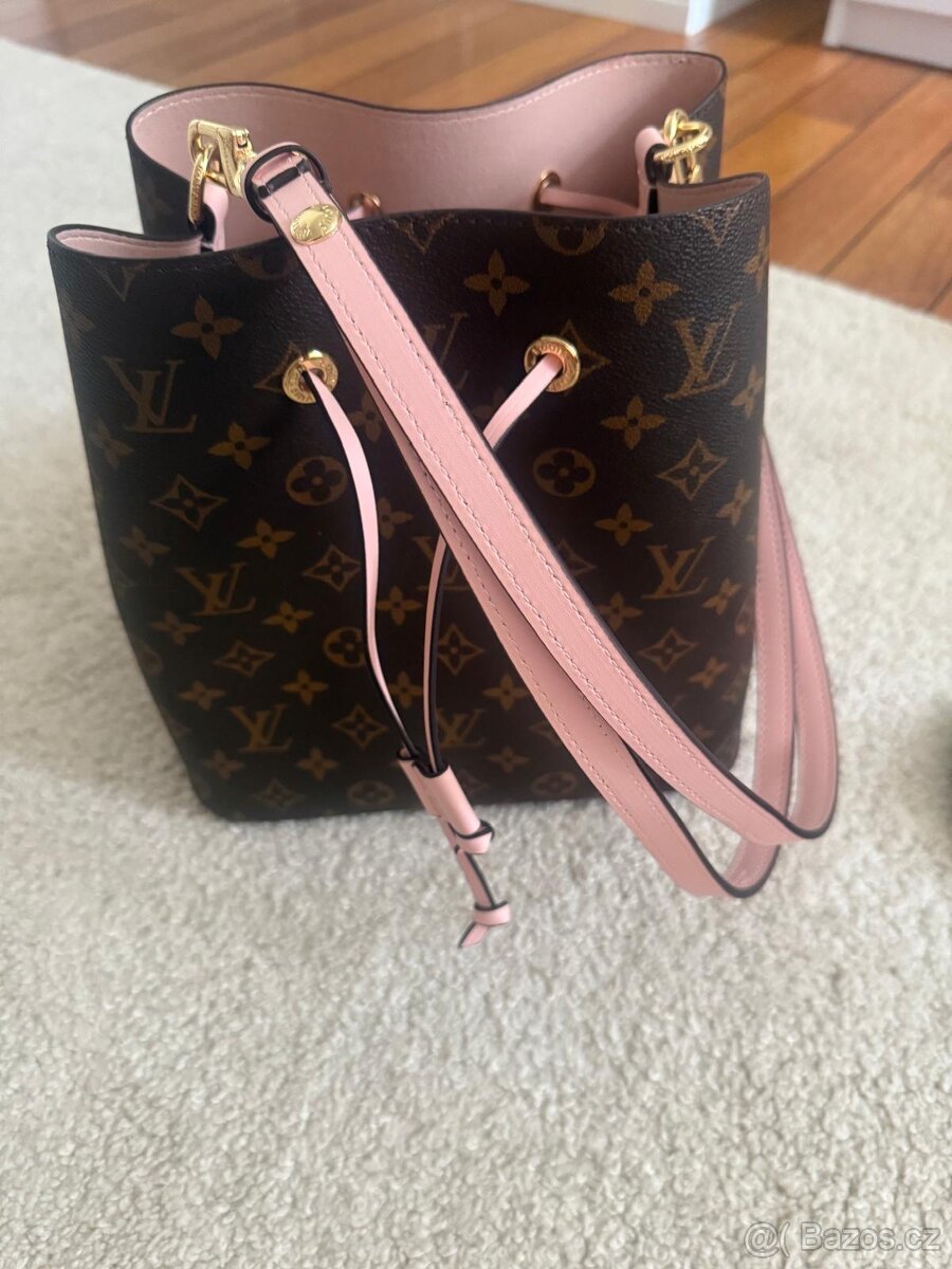 Louis Vuitton - 4