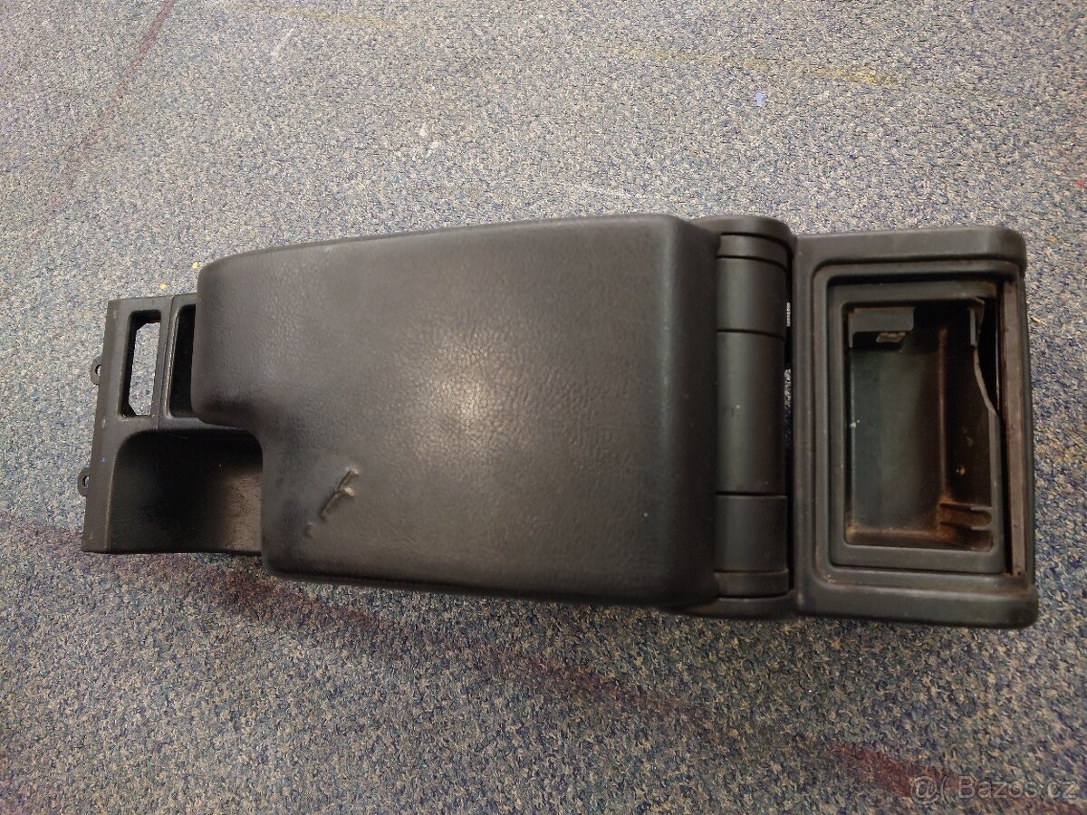 BMW E46 loketní opěrka - 4