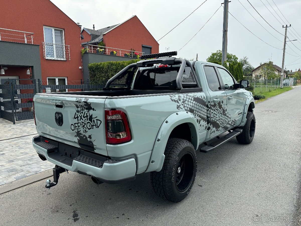 DODGE RAM HEMI ROUGH COUNTRY MINT LPG
