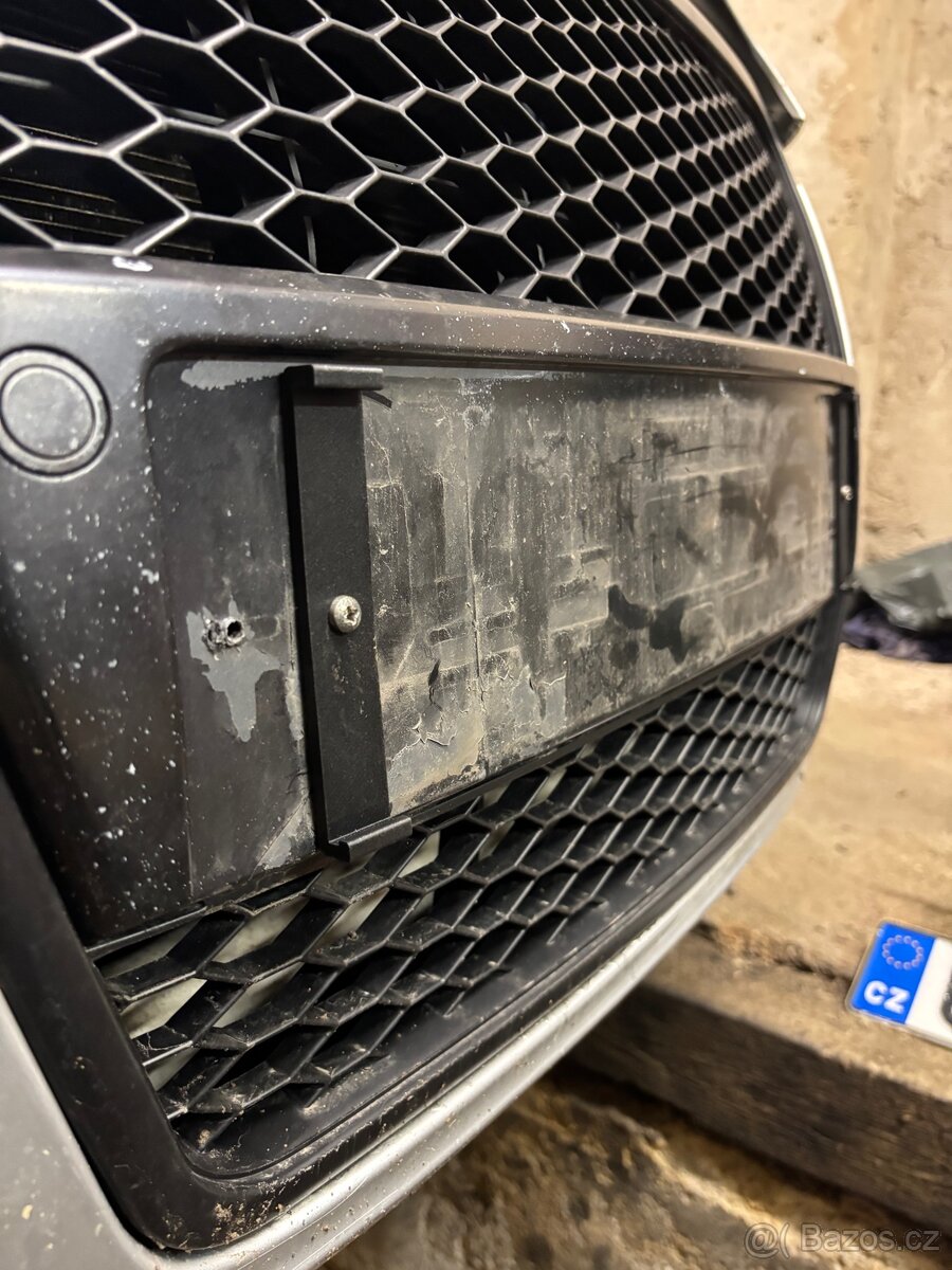 Bezrámečkové držáky SPZ - 4