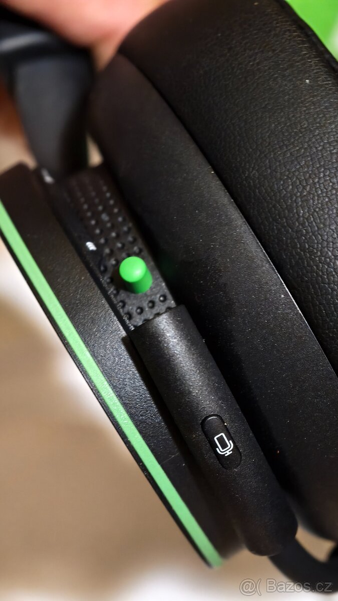 Microsoft Xbox Wireless Headset - 4