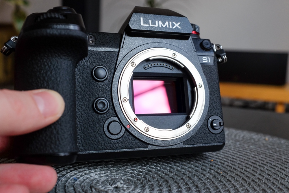 PANASONIC S1 telo - 4