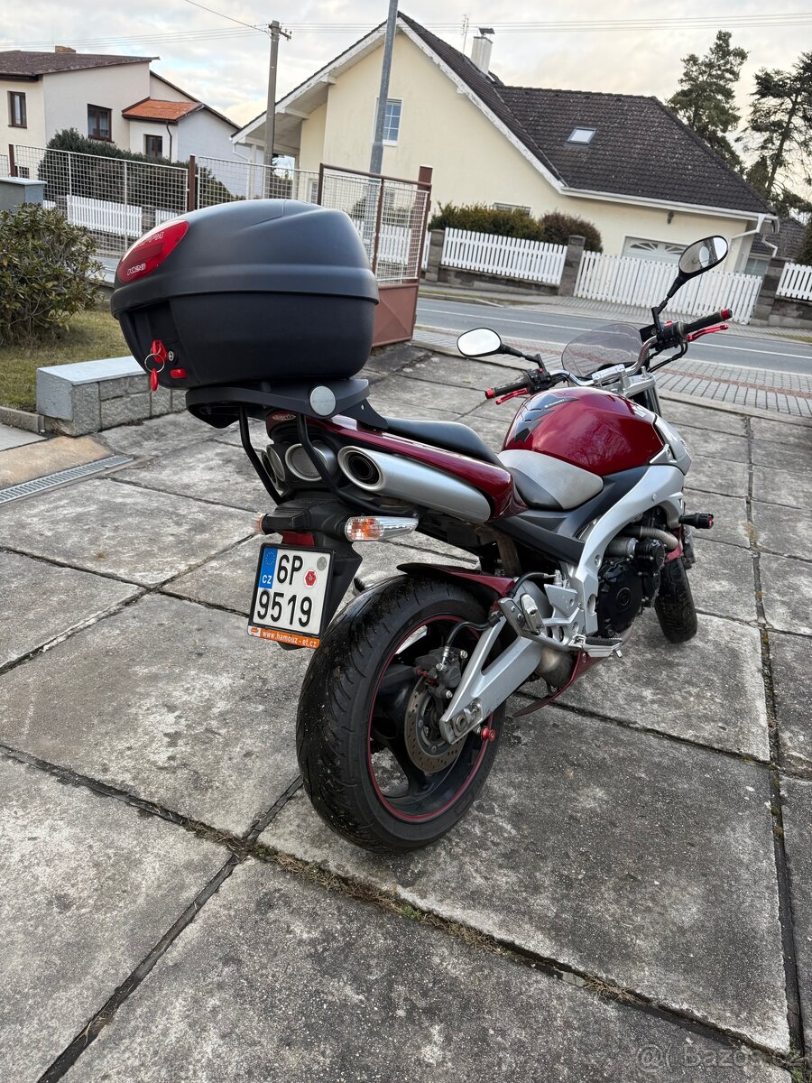 Suzuki GSR 600 - 4