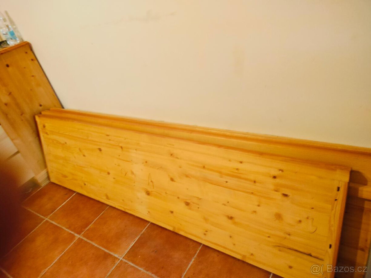 Dřevěná postel z masivu + el. rošty - 4