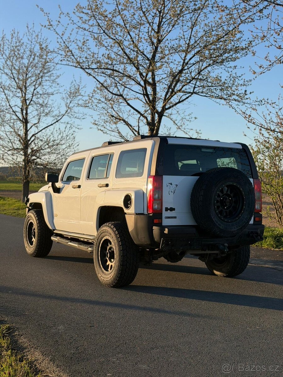 HUMMER H3 ALPHA V8 - 4