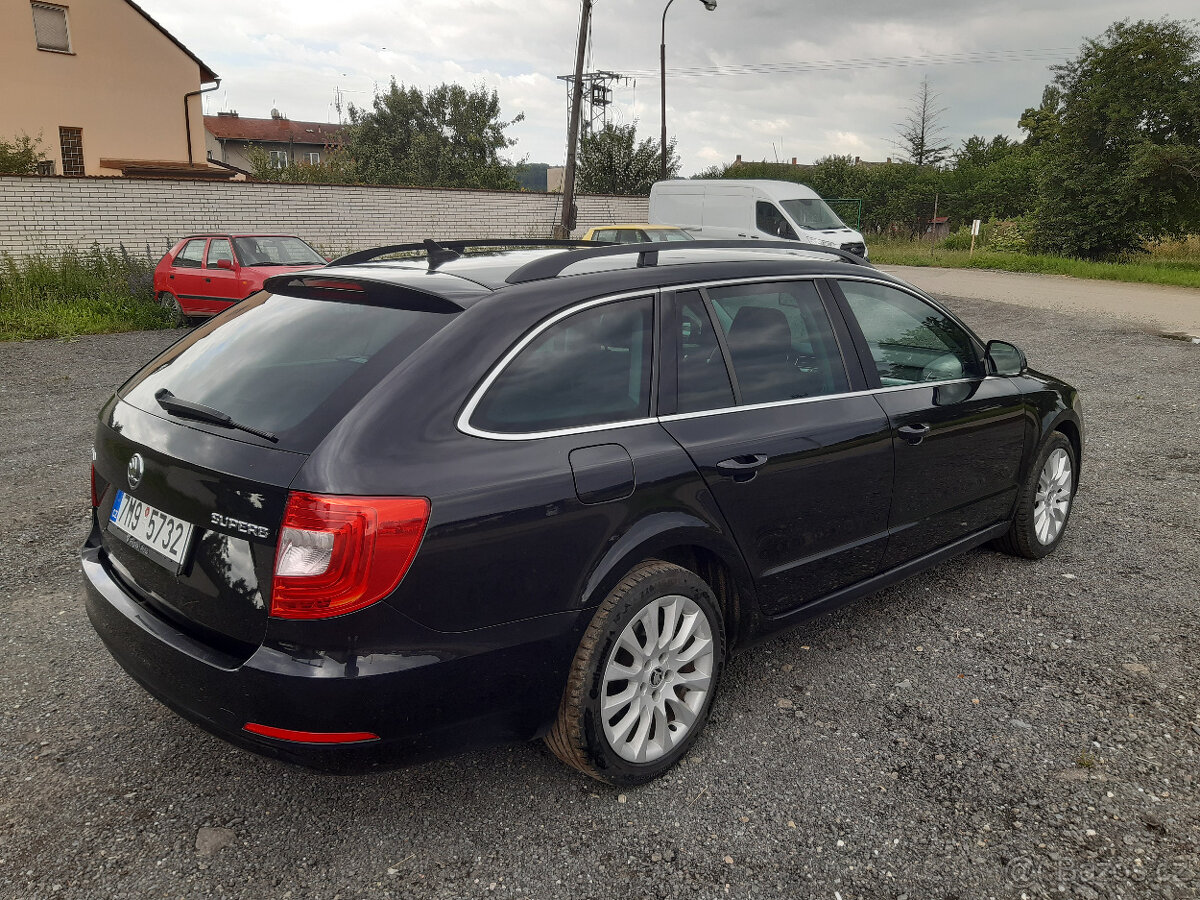 ŠKODA SUPERB COMBI 2.0TDI 103kw EXCLUSIVE - 4