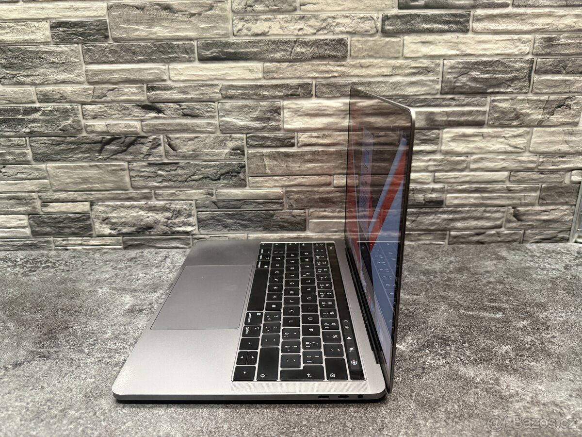 CTO MacBook Pro 13 TouchBar 2018 i5 / 8GB / 500GB - 4
