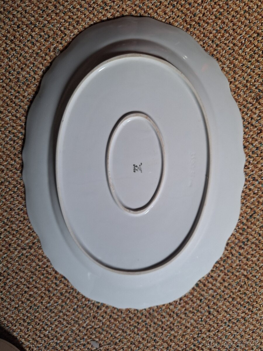4 oválné porcelánové talíře - 4