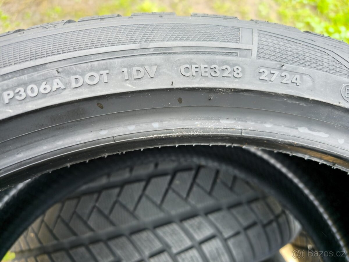 Zimní pneu 285/35 R22 XL 106Y WINTRAC PRO+ VREDESTEIN