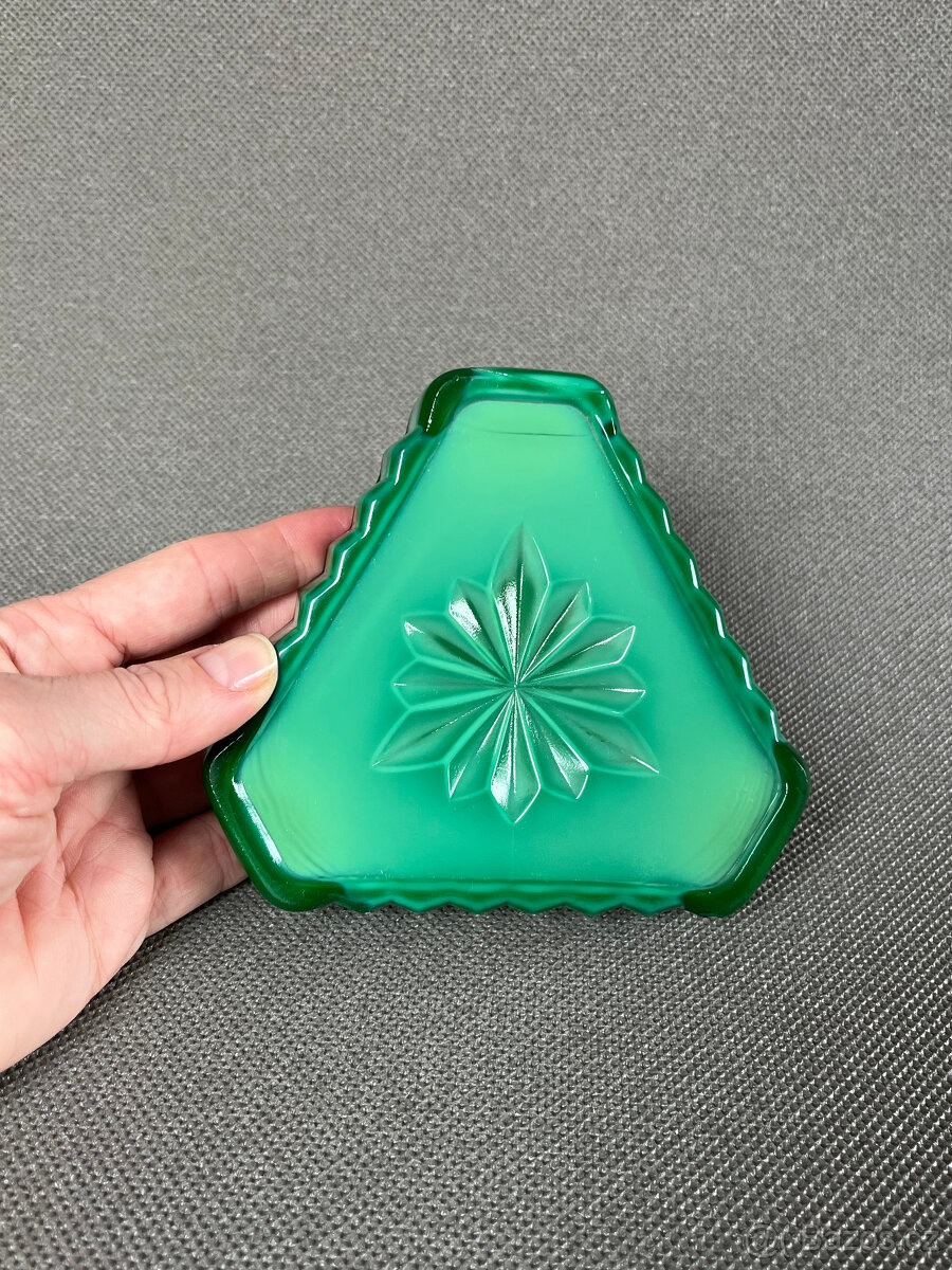 Art Deco popelník, malachitové jade sklo - 4