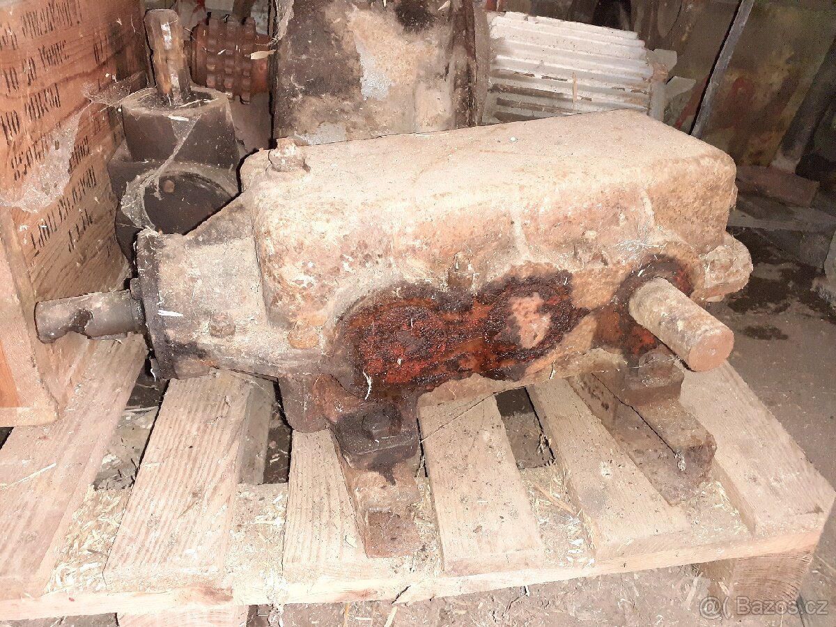 Úhlová převodovka 1:1,25 a 6,7 - 4