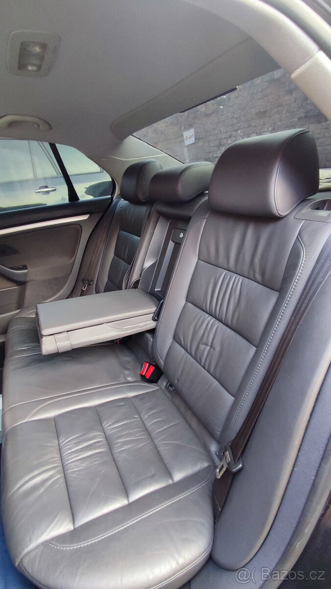 Kožený interiér Jetta Mk5. - 4