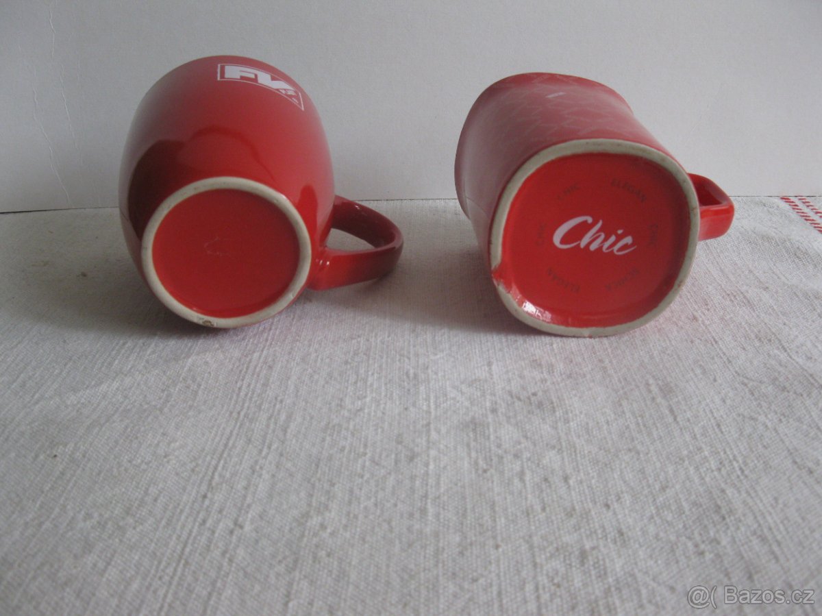 hrníčky,malachitová dóza,skleničky,krásná růž.váza ,sošky - 4