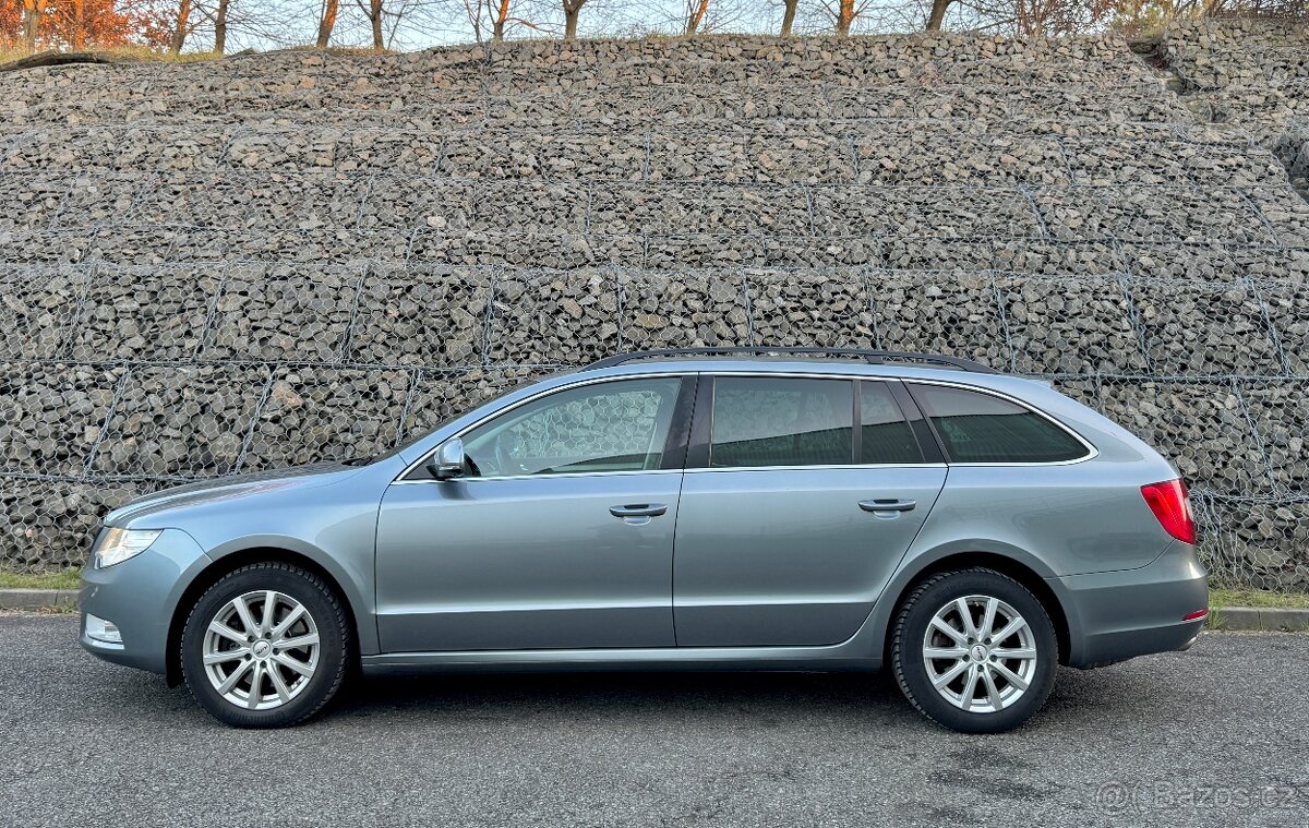 Škoda Superb II 2.0TDI 103KW DSG 2013,Navi,ALU R16,BI-XEN - 4