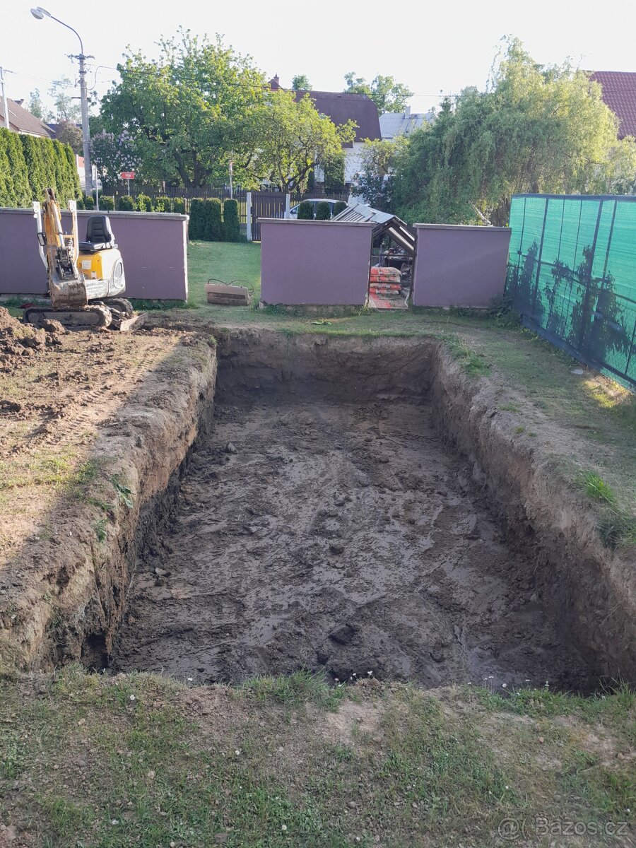 Kanalizace Plesna-Zemní a vykopové práce-vrtání sloupku 30cm - 4
