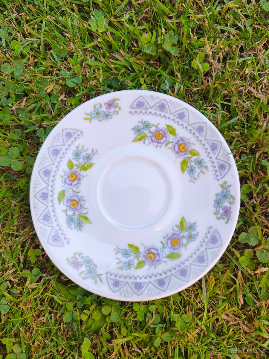 Sada 6 hrnečků s podšálky - 4